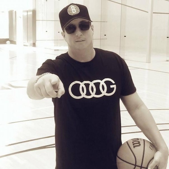 Meet your Posher, Michael - Picture 3 of 9